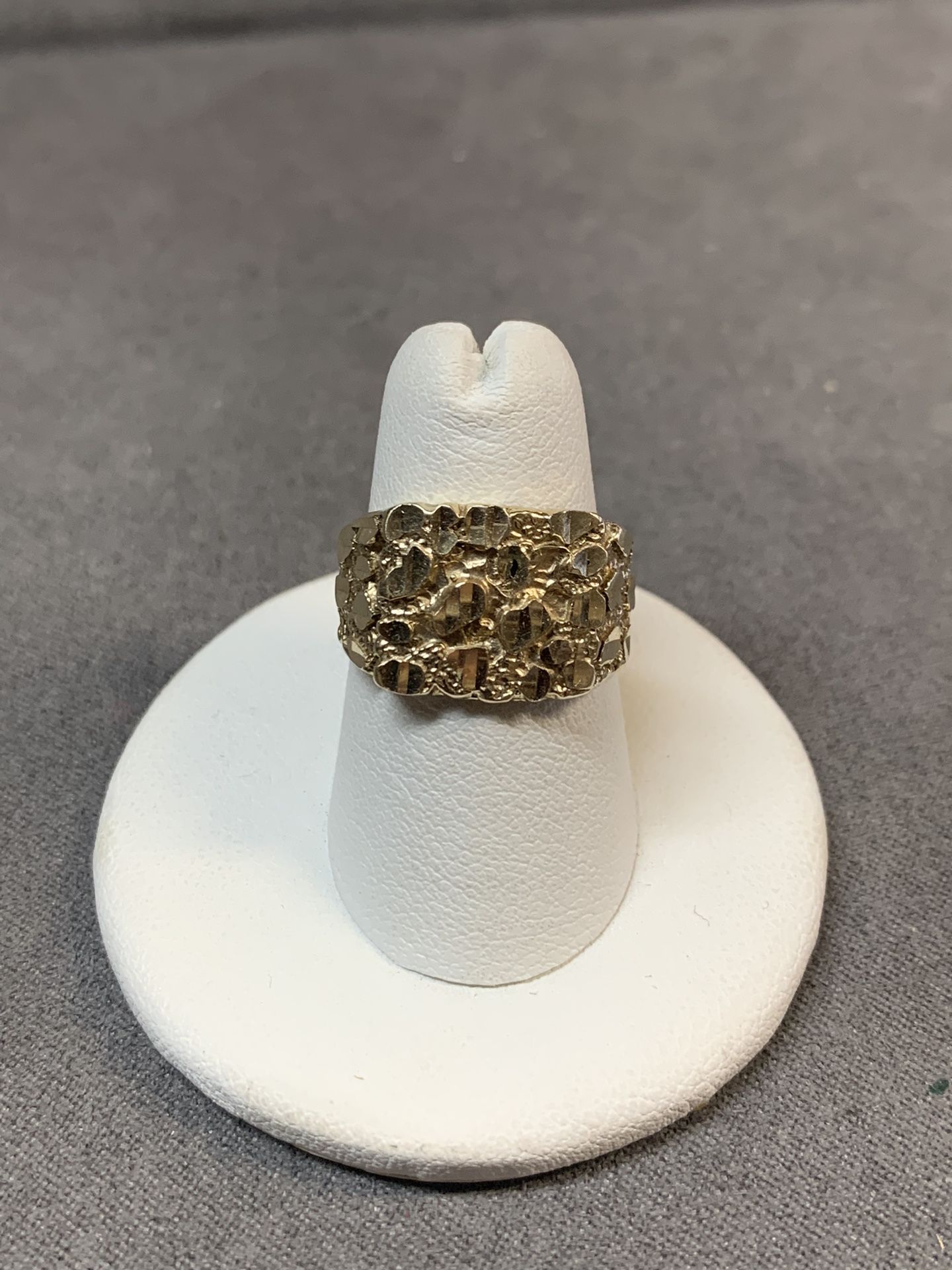 10K Yellow Gold Nugget Ring (Size 6.5) - 4.5 Grams 