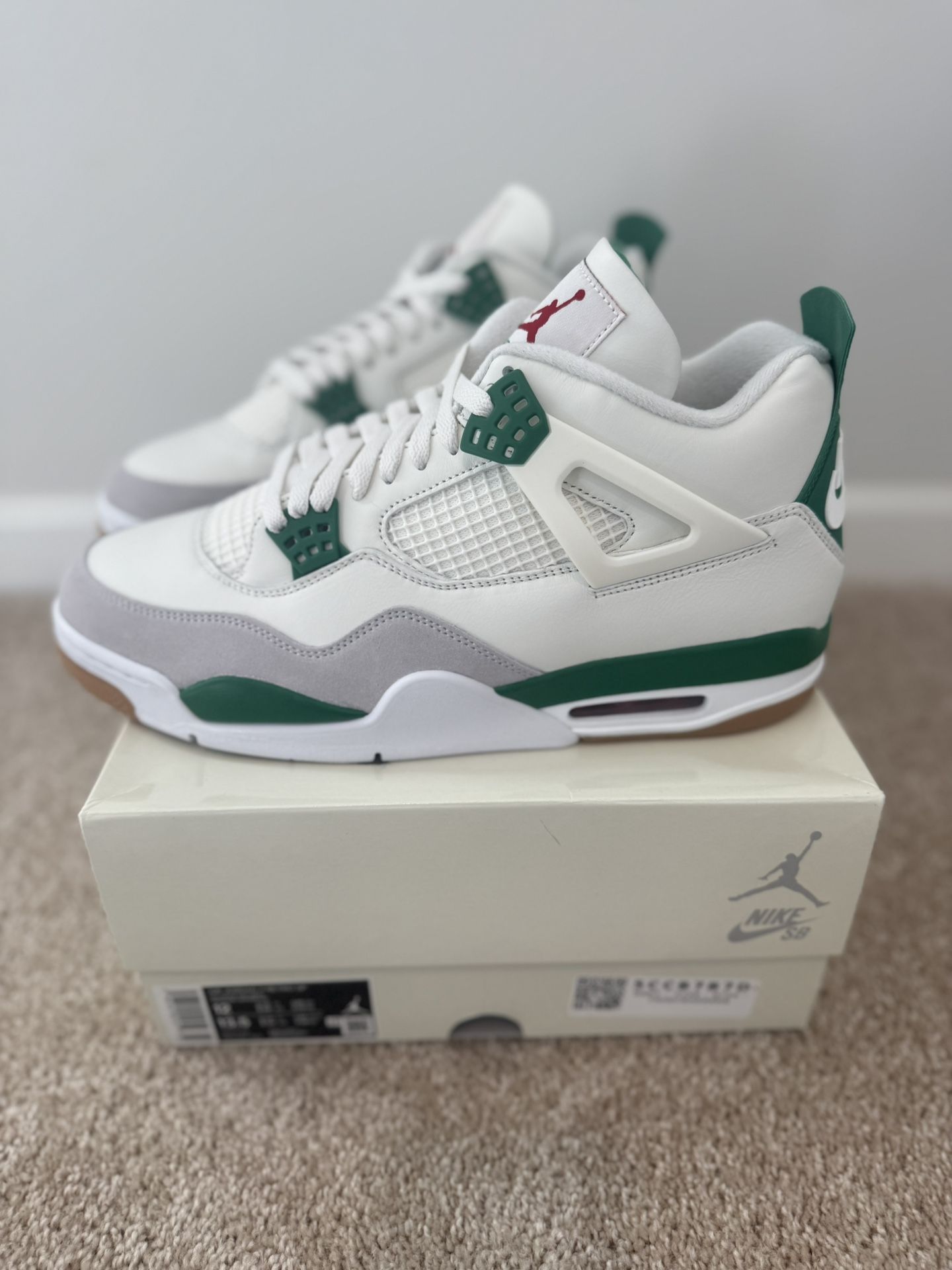New Pine Green SB Jordan 4 Size 12
