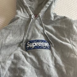 Supreme Hoodie