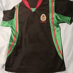 Medium Mexico International Soccer Futbol Jersey Shirt
