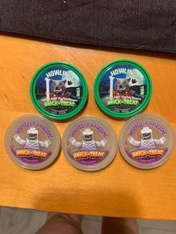 Lego Halloween pop badges glow in the dark set of five pick up in Coral Springs 33071