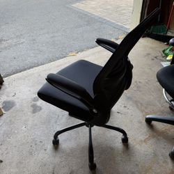 Office Chair/Ergonomic Desk Chair