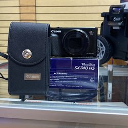 Canon Powershot SX 740 hs open box