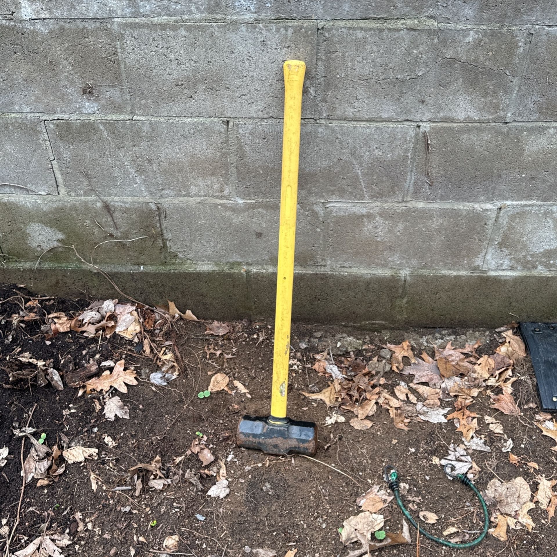SLEDGE HAMMER