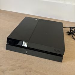 PS4 Play Station 4 console great condition MODEL CUH-1001A 