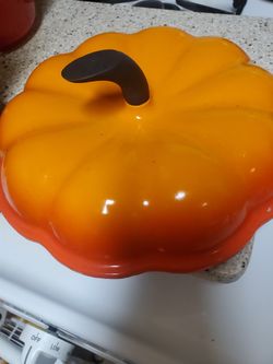 Cast Iron Pumpkin 8" Cooking Pot