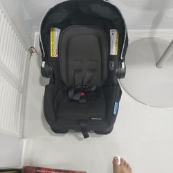 Graco Infant Car Seat And Base Included 