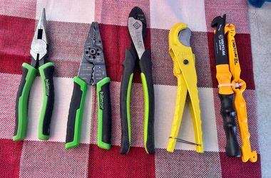 7-piece manual tool set