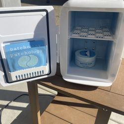 Skincare/Soda Mini Fridge