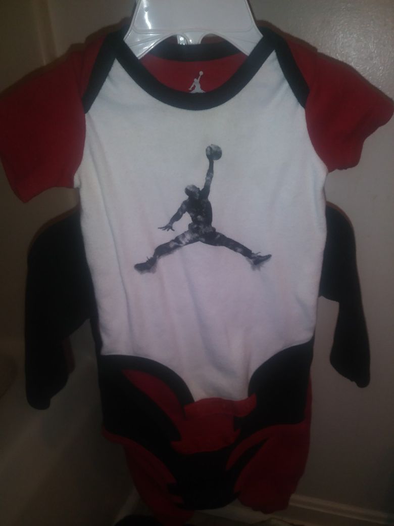 Jordan 3 piece boys outfit 9-12 months red black and white comes with pants one long sleeve onesie and one short sleeve onesie