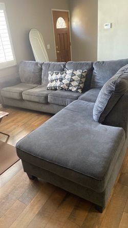 Queen bed/couch