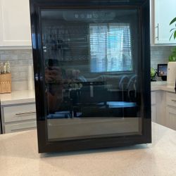 Wine Cooler/Refrigerador 