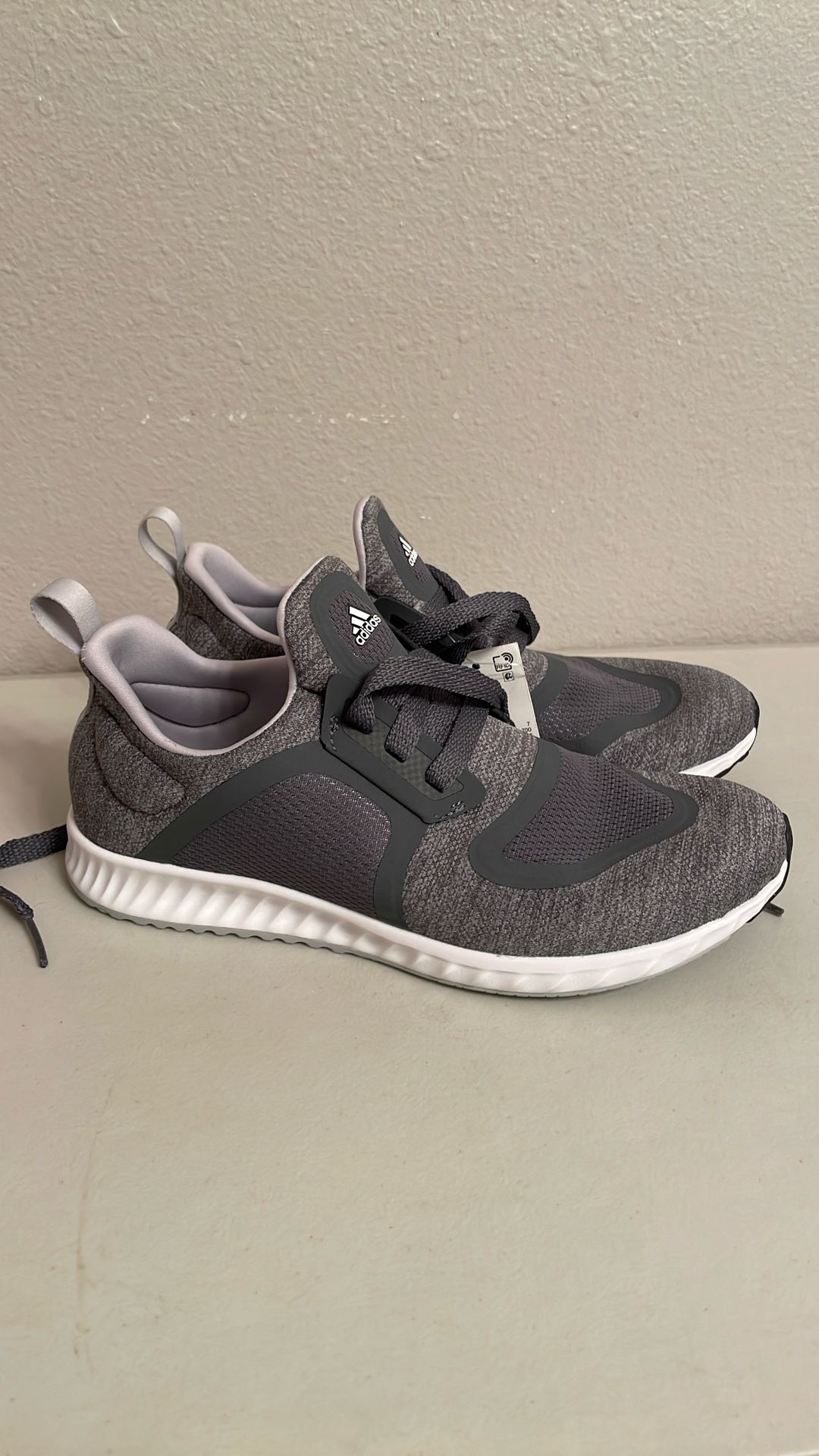 Women Shoes Size 8.5