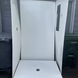 Shower Base And Walls With Niches 