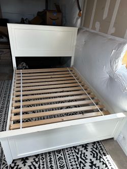 Pottery Barn kids bedroom set with bedframe and dresser