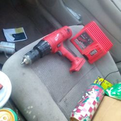 Milwaukee 18 Volt Drill With Charger, Tested Works Like NEW