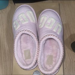 UGG pink tasman