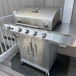 Gas Grill Working Condition W/cover