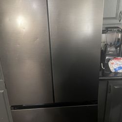 Samsung refrigerator 