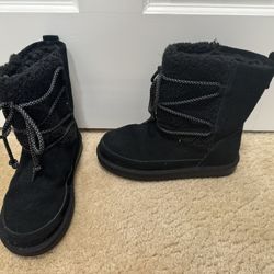 Koolaburra by UGG Black Boots. Size 1.