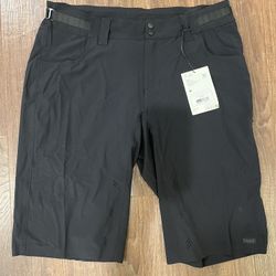 Trek Rythm Short(brand new)