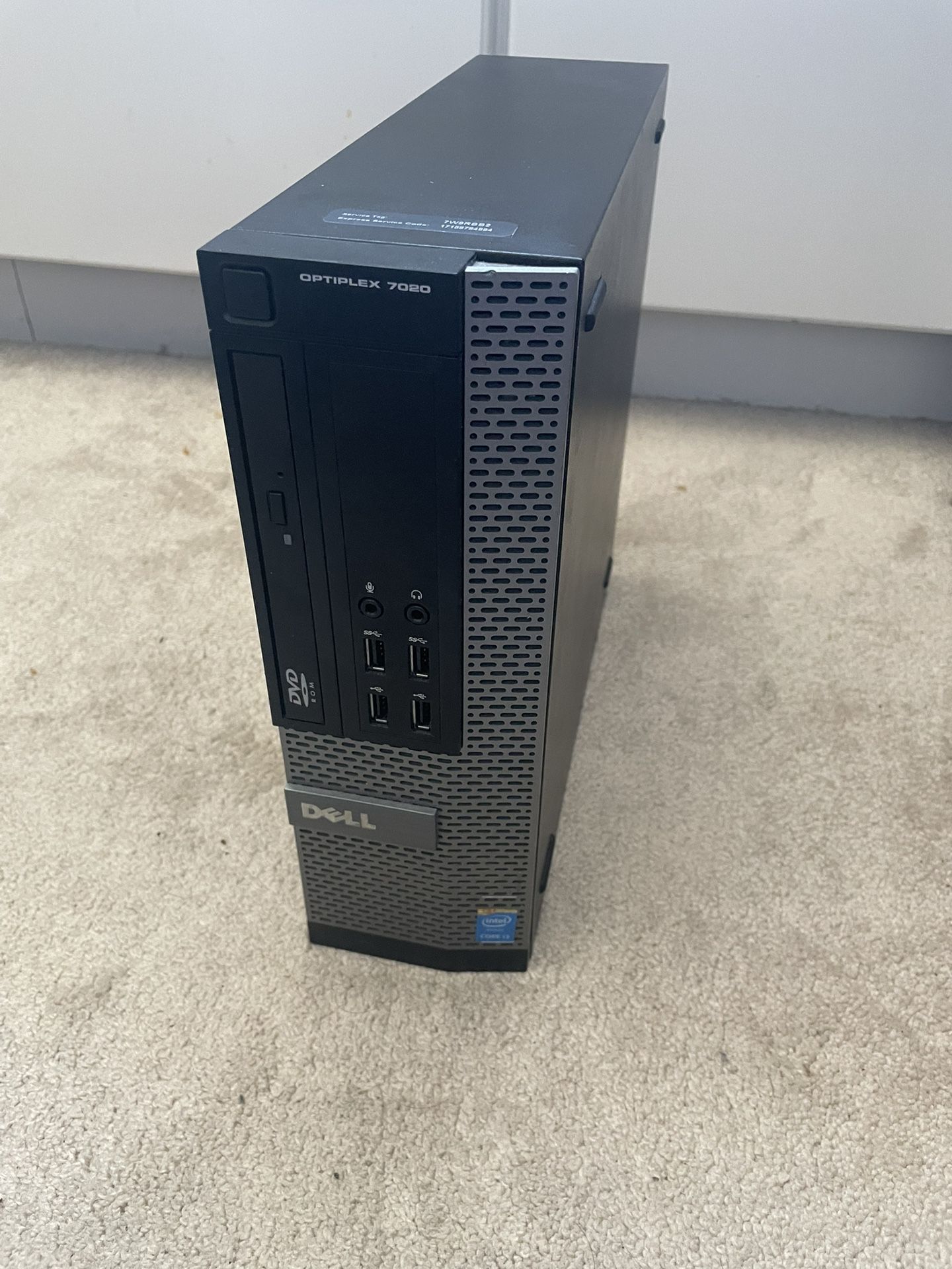 Dell Desktop Included With Wireless Mouse And Keyboard 