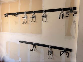 Rubbermaid Fasttrack wall rack plus attachments