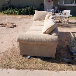 Free Sectional