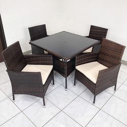 $250 (New in box) 5pcs wicker dining set indoor outdoor patio furniture 35x35” glass table w/ umbrella cutout, 4 chairs