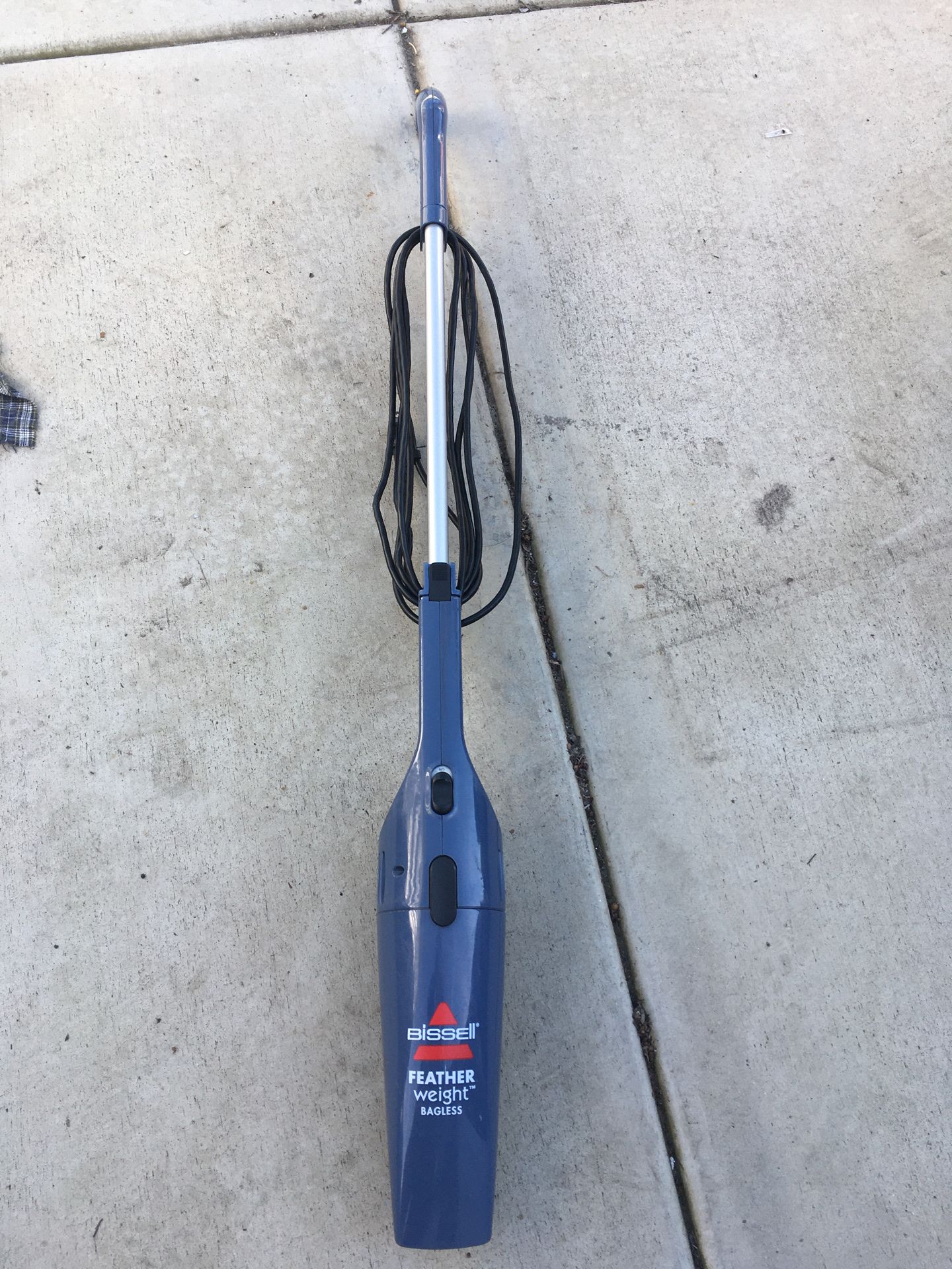 Bissell feather weight bagless vacuum in great condition