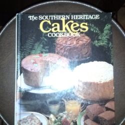 1983 SOUTHERN HERITAGE CAKES COOKBOOK