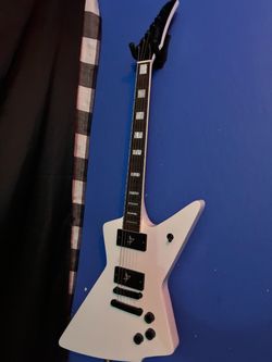 firefly explorer guitar