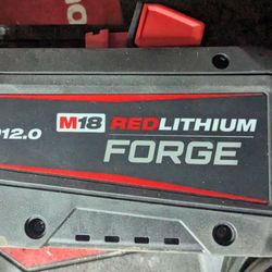 Milwaukee M18 12.0 Ah FORGE BATTERY AND RAPID CHARGER 