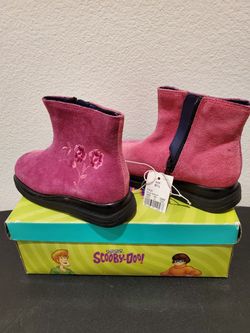 Girl's Scooby-Doo! Boots- Size 9 1/2