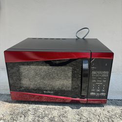 Microwave Like New Hardly Used Westbend 