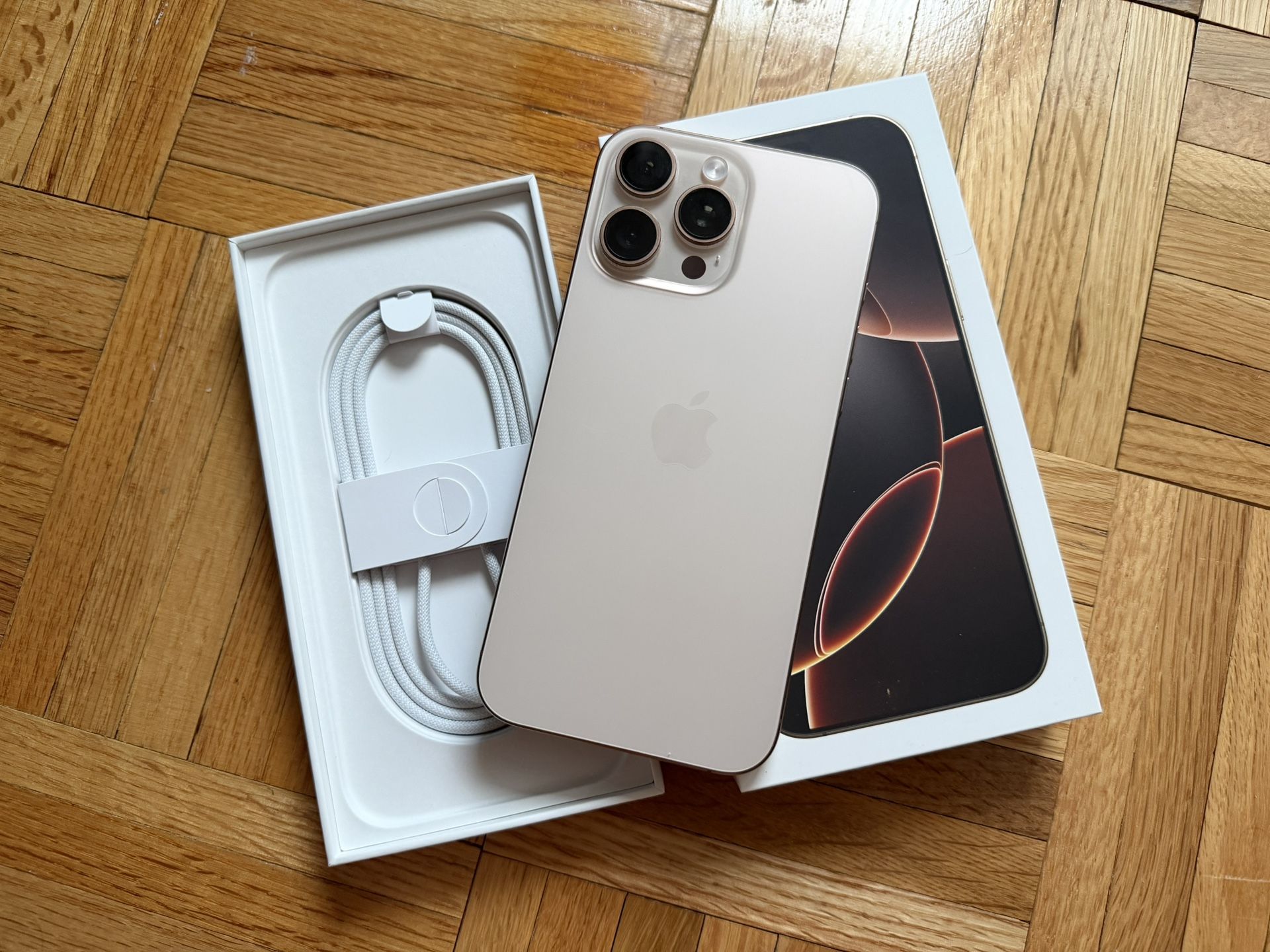 iPhone 16 Pro Max - Unlocked 256GB Desert Titanium