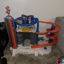 Hot Wheels Ultimate Garage