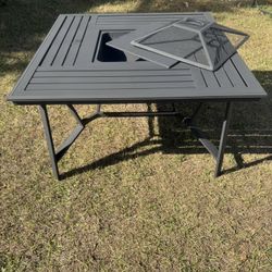 The Big Lounger, Fire Pit