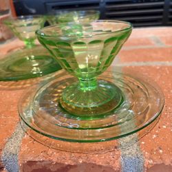 Four 1930's Anchor Hocking Green Glass - Custard Dishes & Dishes 