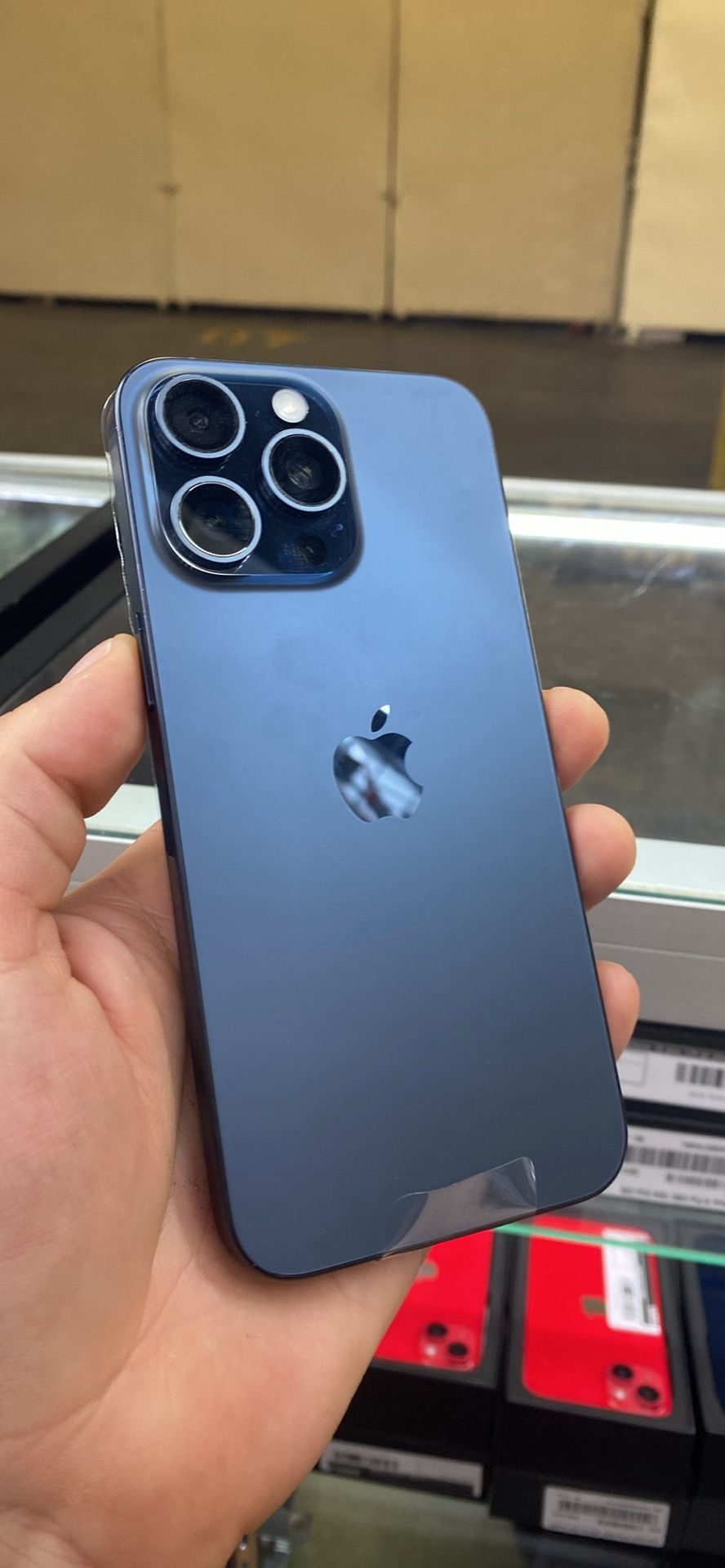 iPhone 15 Pro Max 256 Gb Unlock
