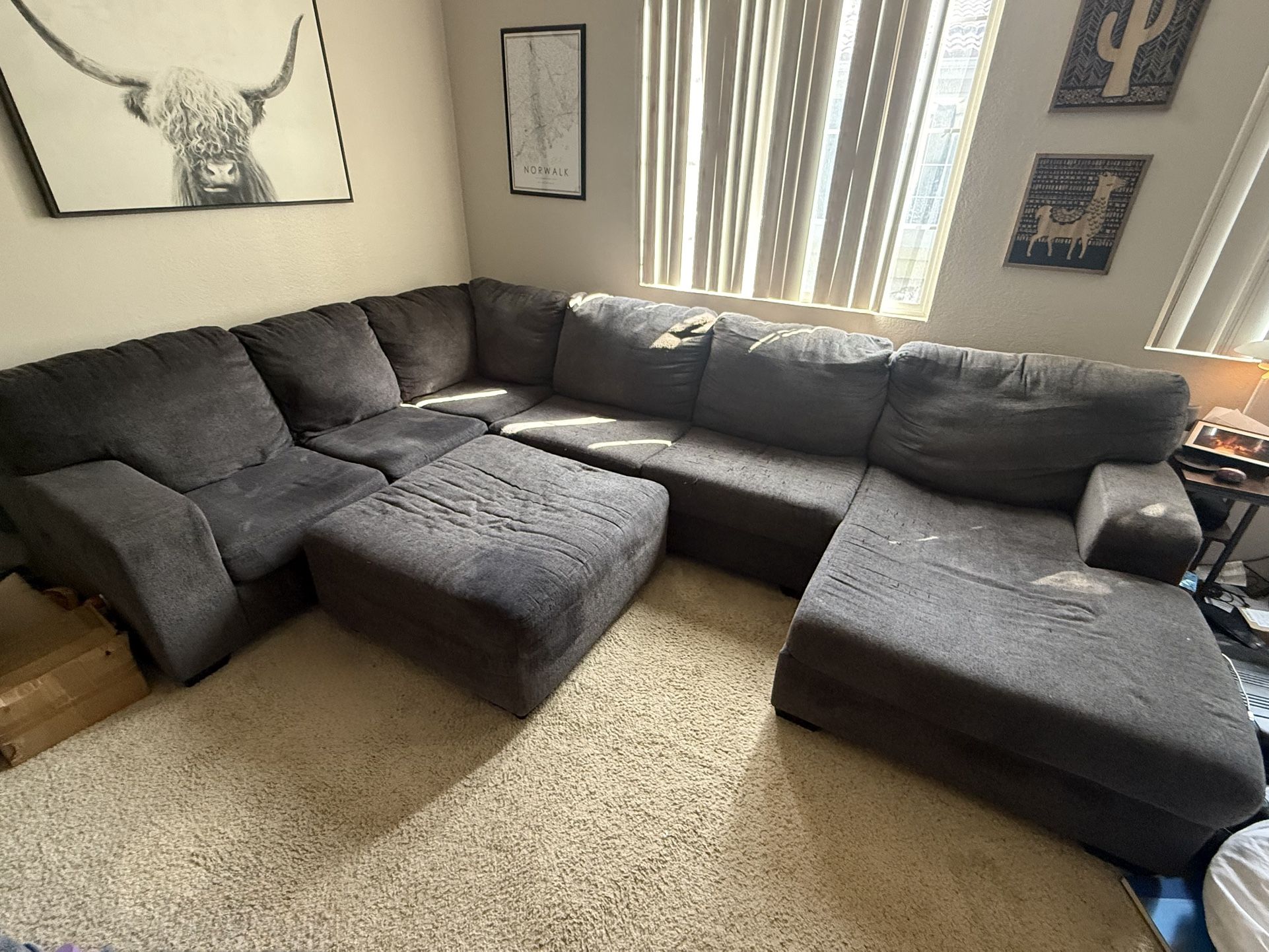 Ballinasloe 3-Piece Sectional with Chaise + Ottoman
