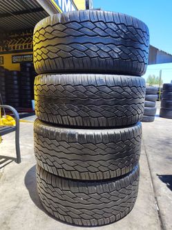 SET OF 4 USED P305/40R22 FALKEN