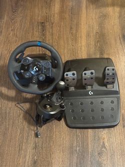 Logitech G923 PS/PC with Pedals and Shifter