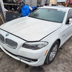 2011 BMW 528i Parts Out