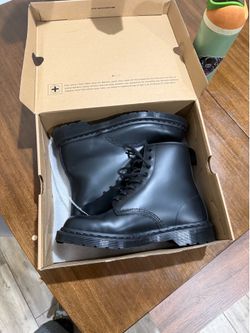 Dr marten black 1460 men’s 10