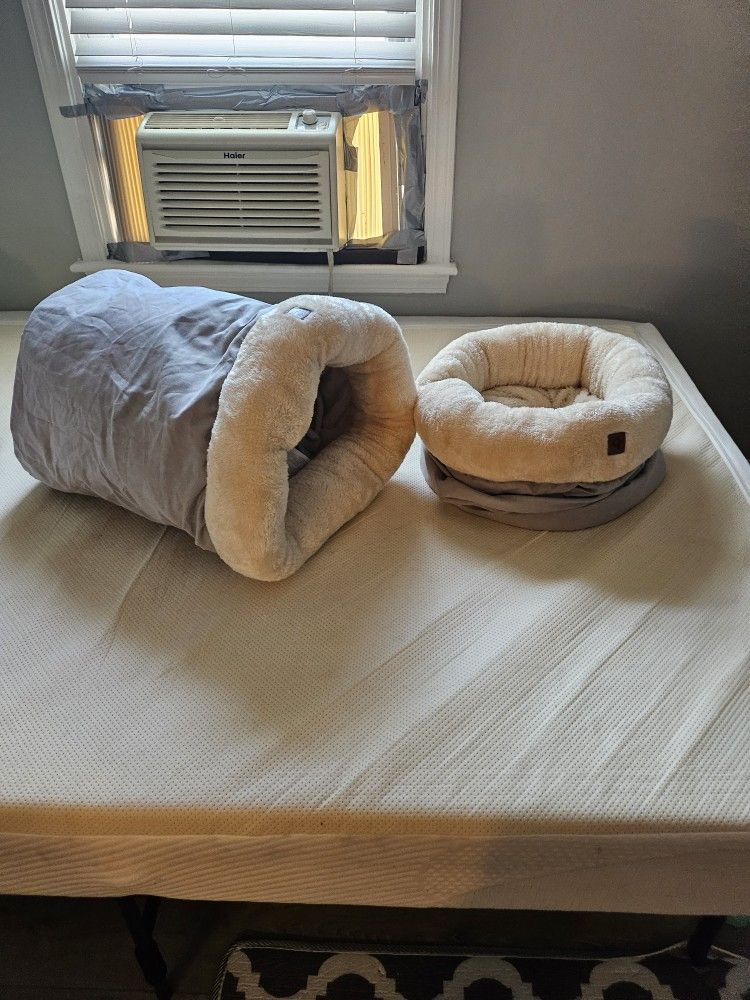 Crinkle Cat Bed/tent