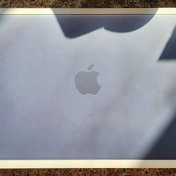 Mackbook Neo 13 Inch