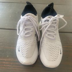 Nike  Size 5.5 
