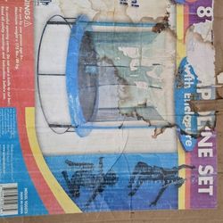 8 Feet Trampoline ( Never been used Brand new)
