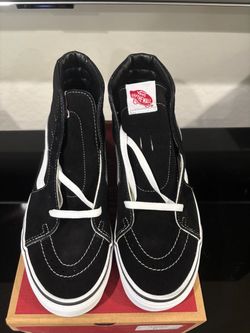 Vans Sk8 High-Top Sneakers men’s size 9 or women’s size 10.5 brand new